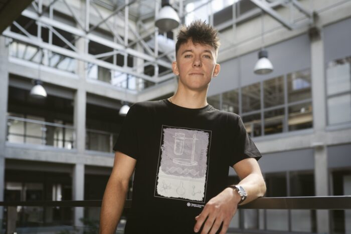 T-shirt "Probówki" M - obrazek 4