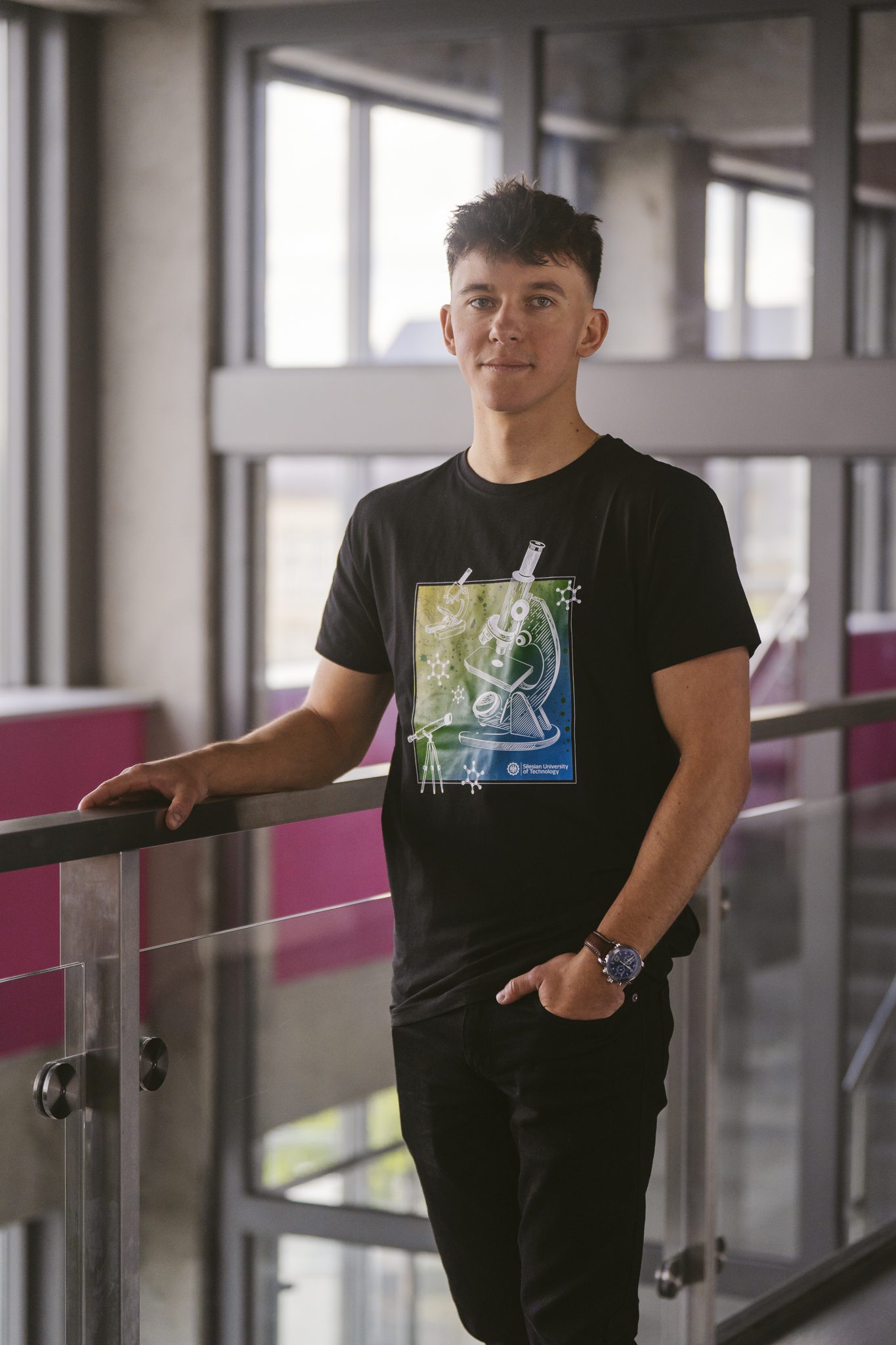 04.26-TSHIRTY-net-20.jpg T-shirt "Mikroskop zielony" M - obrazek 1