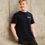 T-shirt czarny "SUT"