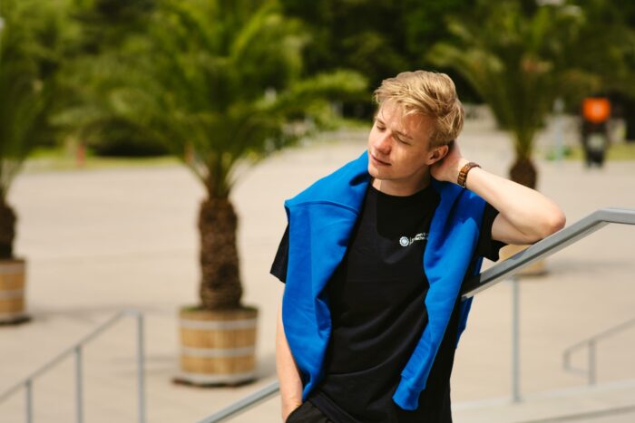 T-shirt czarny "SUT" - obrazek 5